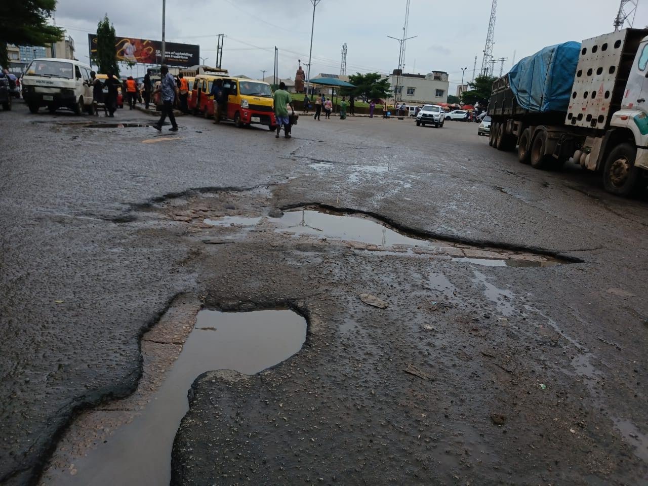 Benin residents groan over deplorable cosmopolitan roads