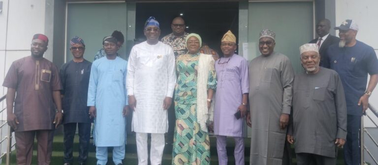 The Deputy Governor of Benue State, Sam Ode flanked by the SSG, Deborah Aber, some community leaders and officials of HD.