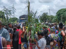 Benue: Makurdi residents protest as gunmen allegedly kidnap 18 mourners