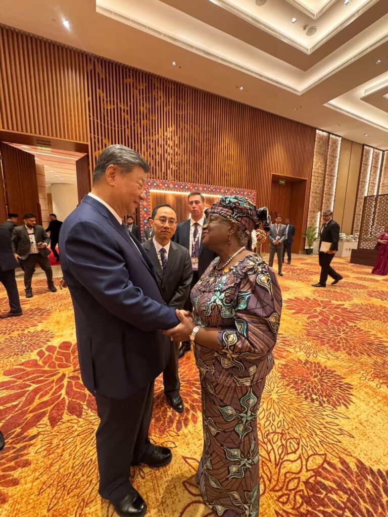 Chinese President Xi Jinping (l), with the Director-General of the World Trade Organisation, Dr Ngozi Okonjo-Iweala on the sidelines of the 18th BRICS Summit in New Delhi, India