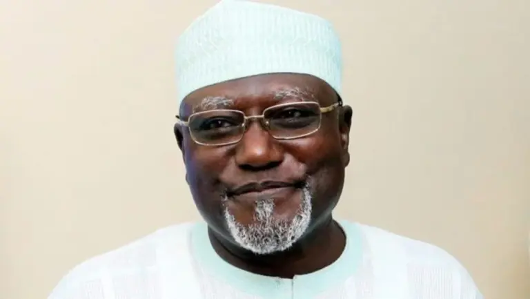 Daura