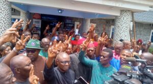 Ohaa speaking with party faithful after the visit