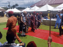 Traditional rulers from the communities stepping forward to perform rituals of the festival