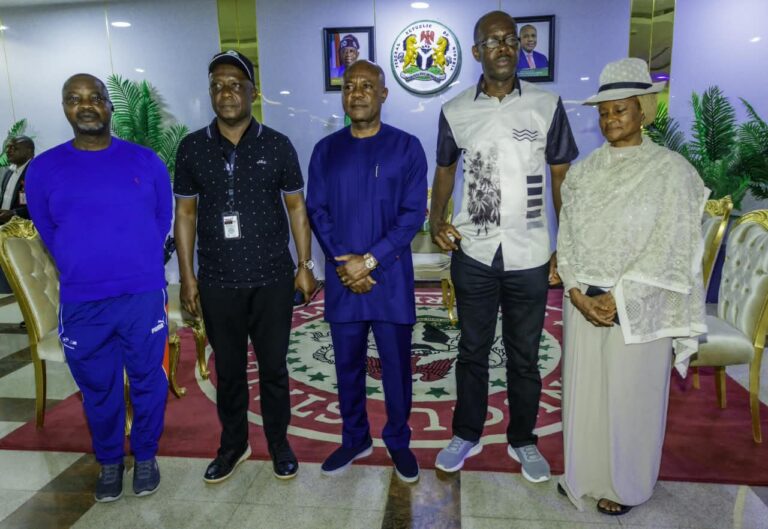 Guild of Editors tours Mbah's projects, says 'there's solid infrastructure on the ground'