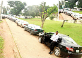 cng-queue-750×536