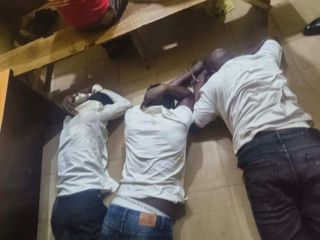 Oyo police arrest armed robbery suspects, recover weapons