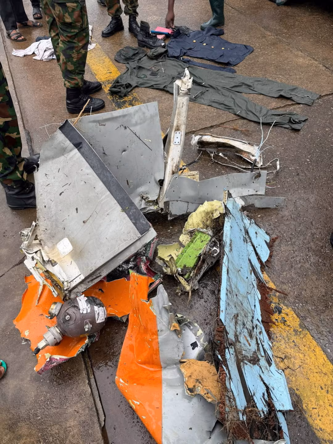 Gloom at DHQ, AHQ, Navy, NAFHQ, over death of 25 ATR air-crash victims