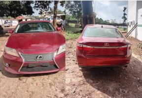 Stolen Lexus 350 saloon car