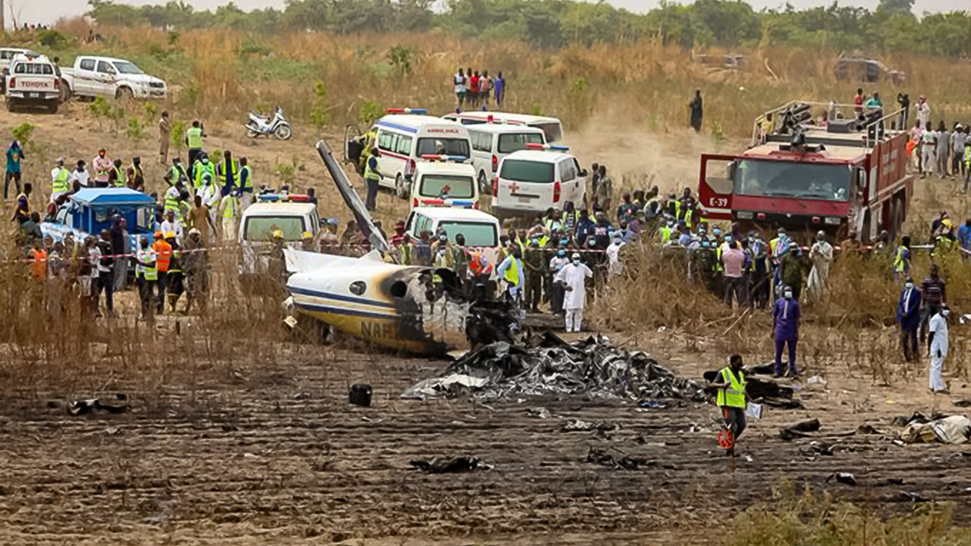 Military-aircraft-crash