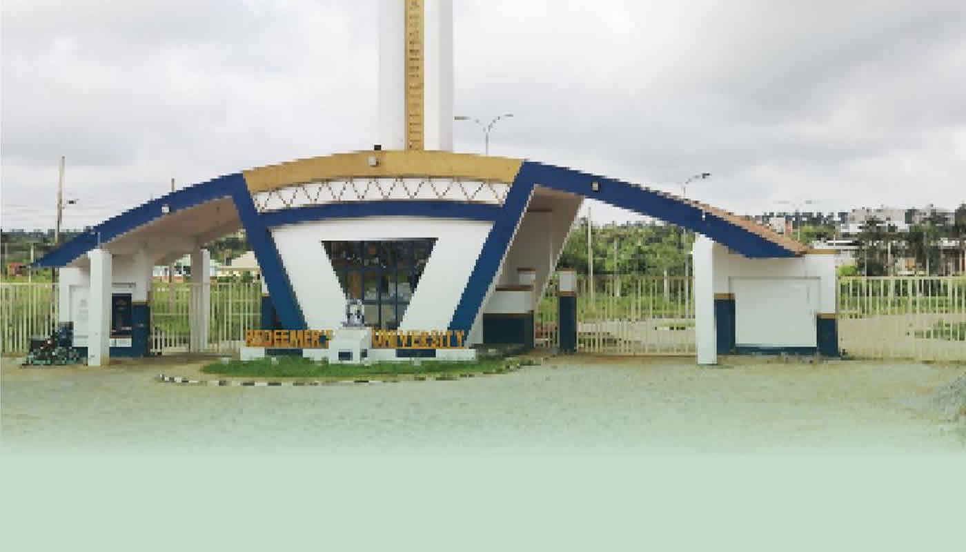 Redeemers-University-gate
