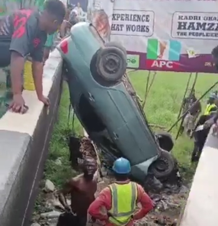Car plunges into canal in Lagos