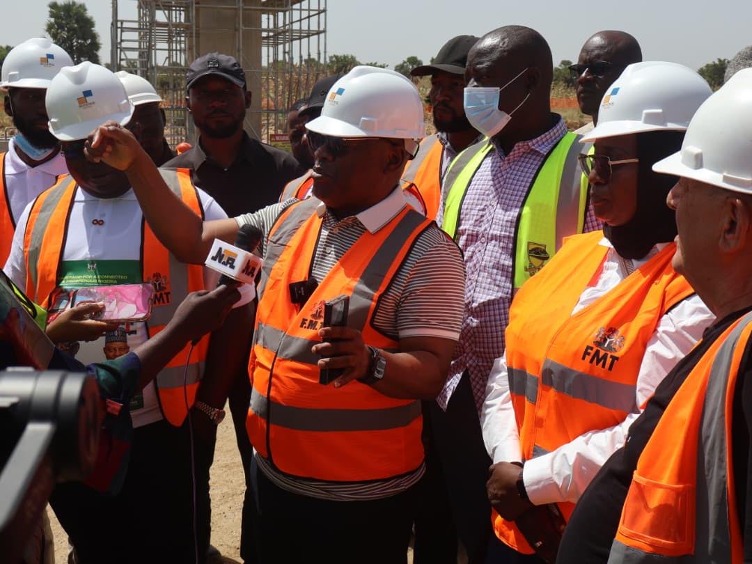 The Permanent Secretary, Eng. Funso Adebiyi, and members of presidential aides at the inspection