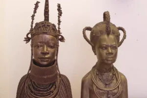 Oba of Benin receives stolen artefact from Netherlands as gift to mark 10th coronation anniversary