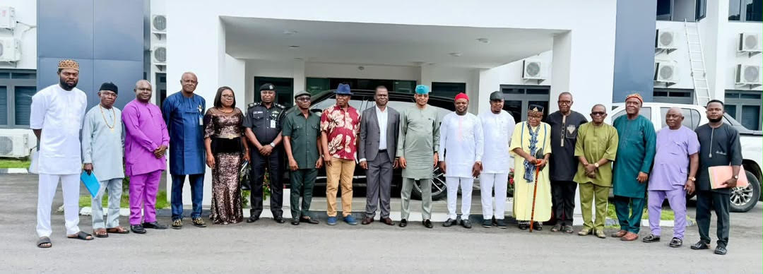 Stakeholders during the meeting