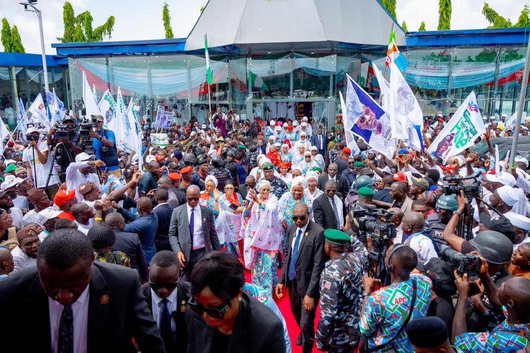 First Lady of Nigeria Oluremi Tinubu greeting the crowd at the Grand Rally of the North Central Grassroots Mobilization Network in support of the 2nd term bid of President Bola Ahmed Tinubu in 2027 held in Lafia, Nasarawa State on Saturday 10th October 2026